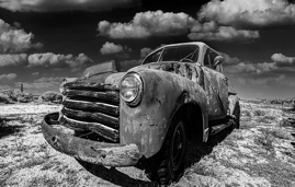 Rusted Truck_Lancaster_California_2022 copy.jpg