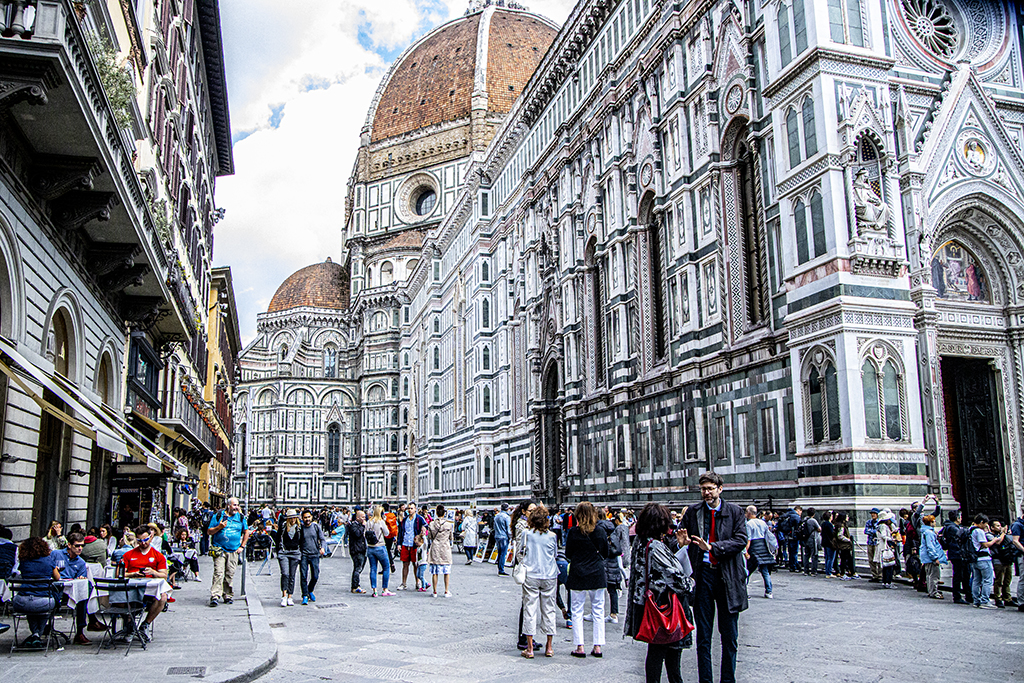 Duomo Life, Florence, Italy, 2019.jpg